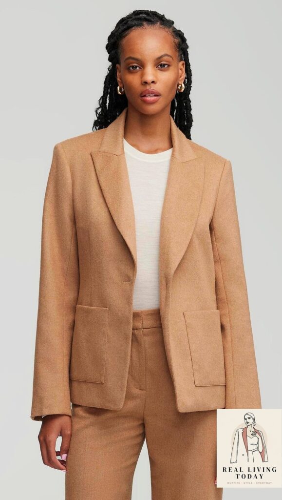 25 Friendsgiving Outfit Ideas That Are Stylish, Cozy and Totally Pinterest-Worthy 1 featured 534