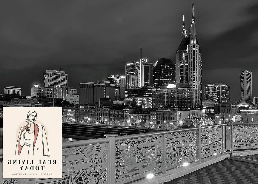 20 Nashville Outfits That Actually Look Amazing 19 The All-Black Night Out Look