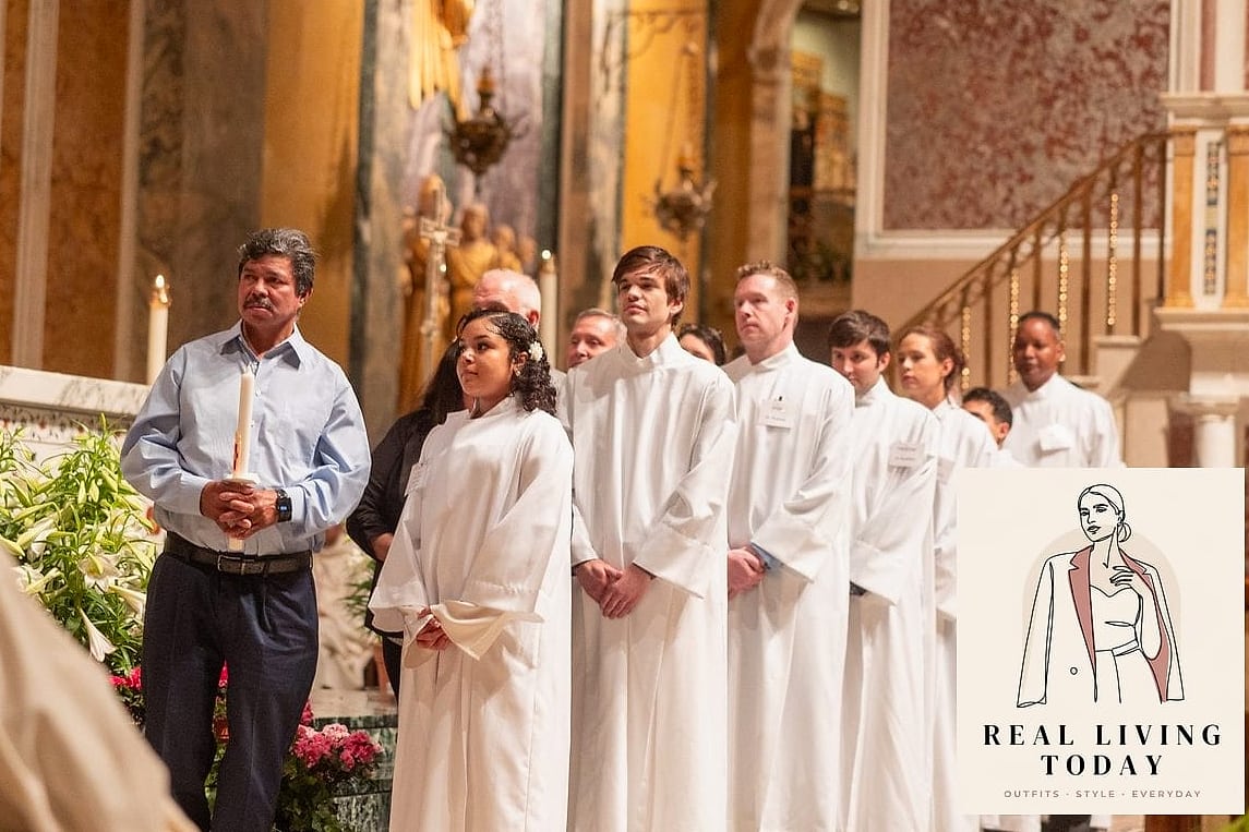 28 Church Outfit That Look Effortlessly Chic 12 The All-White Look for Baptisms or Spring Sundays