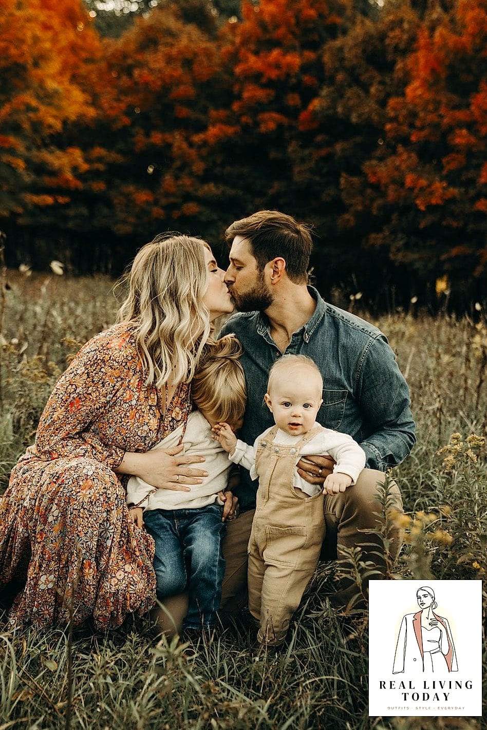 22 Fall Family Photo Color Schemes That Are Easy to Copy and Look Beautiful 22 Amber and Denim Layered with Flannel