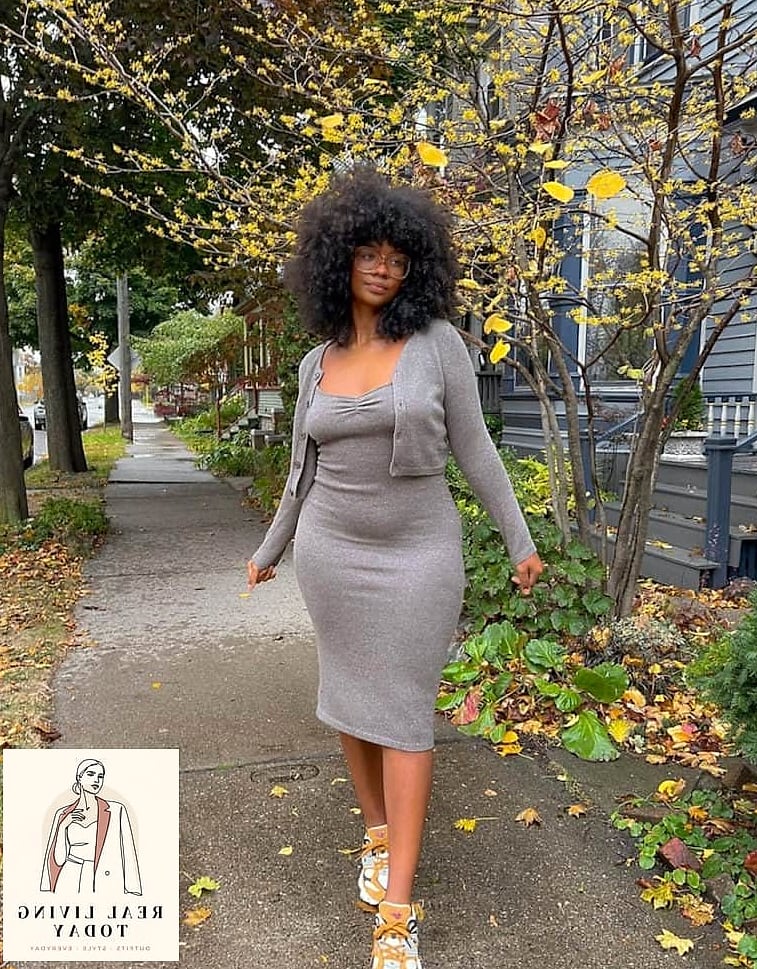 26 Coffee Date Outfit That Actually Look Amazing 6 Athletic Dress with a Cropped Cardigan
