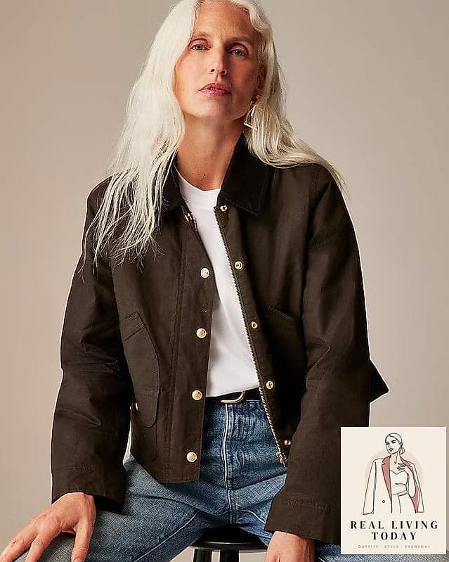 22 Barn Jacket Outfits You'll Want to Wear on Repeat 16 Barn Jacket Over a Corset Top