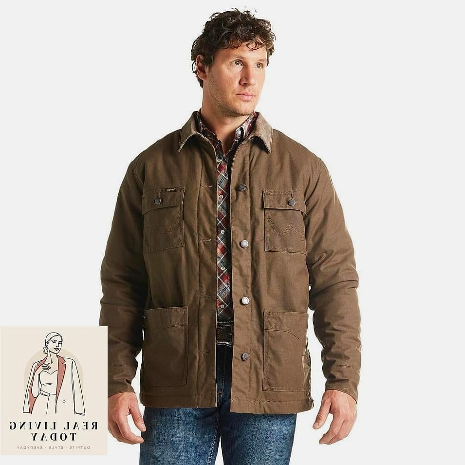 22 Barn Jacket Outfits You'll Want to Wear on Repeat 17 Barn Jacket and Cargo Pants