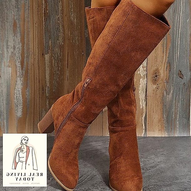 27 Fallwinter 2019 Boot Guide You'll Want to Wear on Repeat 26 Block Heel Lace-Up Booties