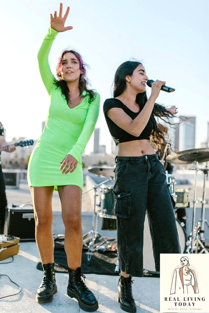 22 Pop Concert Outfit That Are Seriously Stylish Right Now 6 Bodycon Dress with a Leather Jacket