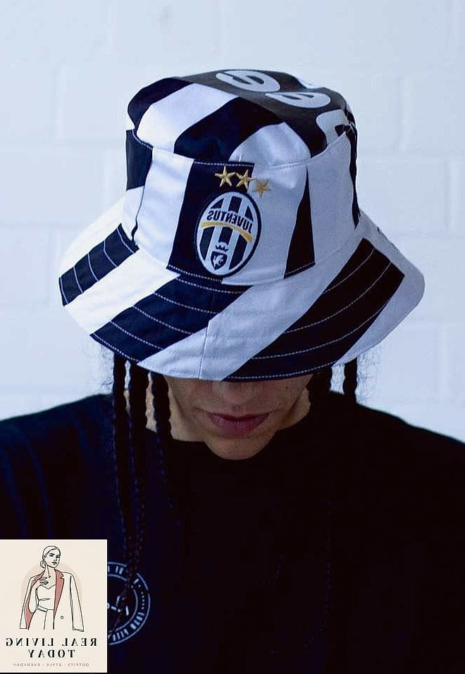 26 Football Game Outfit That Look Effortlessly Chic 16 The Bucket Hat and Crop Top Combo