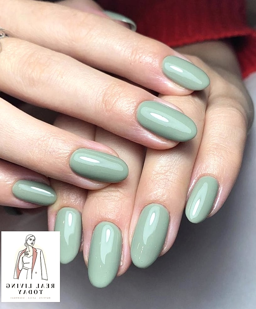 Classic Solid Sage Manicure