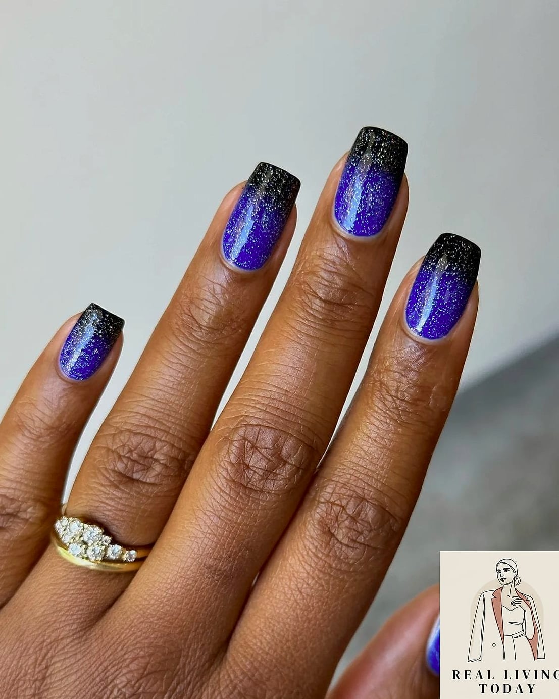 23 Blue Nail Ideas That Are Going Viral on Pinterest 22 Cobalt Blue and Black Swirl Nails
