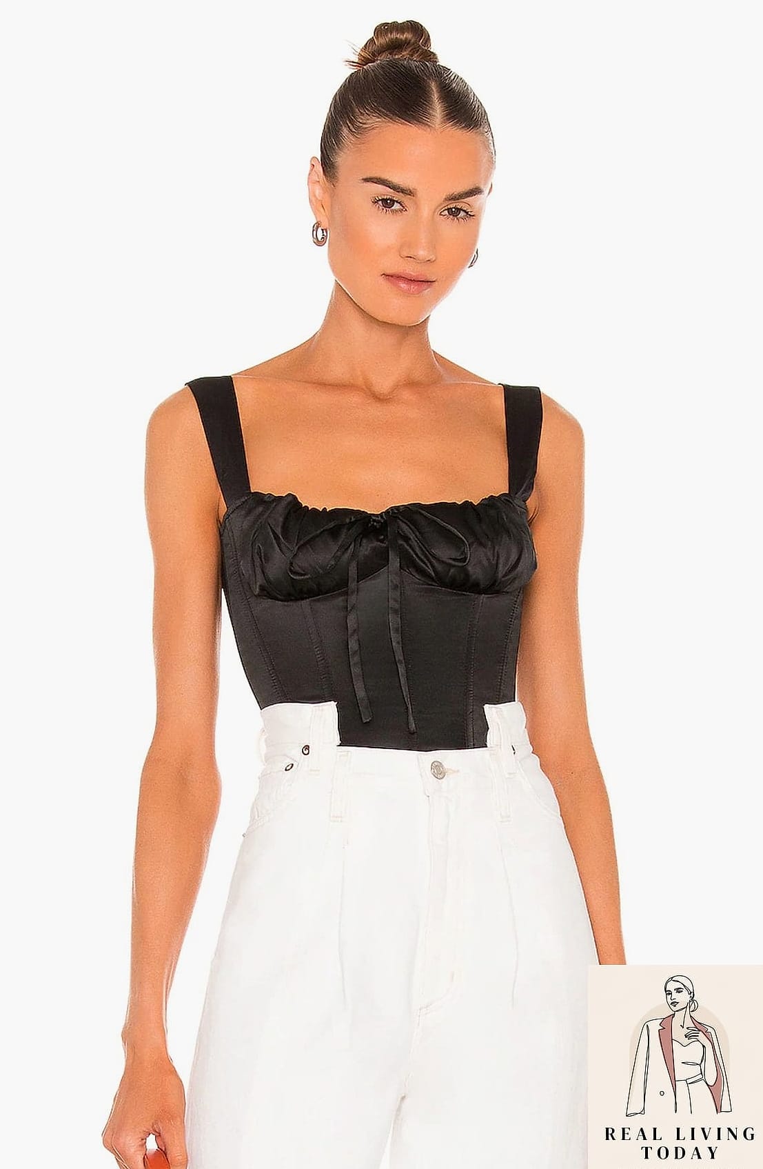 25 Fall Date Night Outfits for 2026 That Are Romantic and Incredibly Chic 6 Corset Top and Straight-Leg Jeans