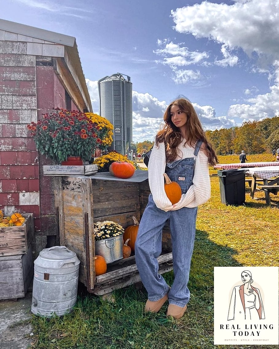 22 Cute Pumpkin Patch Outfit Ideas That Are Cozy and So Instagram-Worthy 11 Cozy Hoodie and Denim Shorts