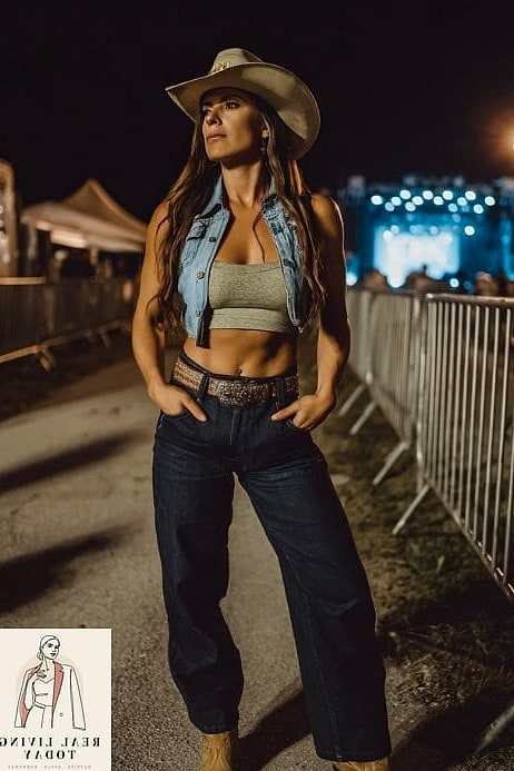 25 Country Concert Outfit Ideas That Are Stylish, Fun and Totally Western 20 Cropped Denim Jacket and Sundress