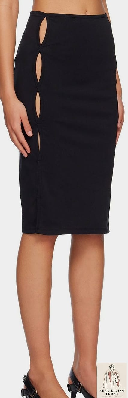 30 Outfits With Black Skirt That Are Seriously Stylish Right Now 23 Cutout Top and High-Waisted Black Skirt