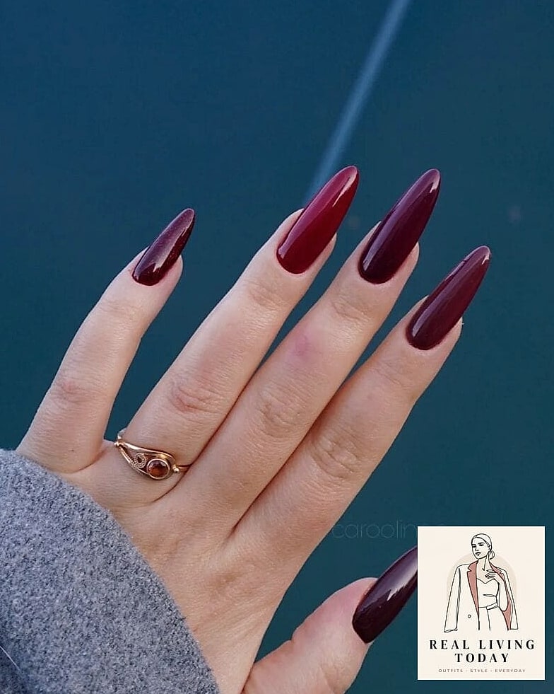 23 Old Money Nails That Are Going Viral on Pinterest 5 Deep Burgundy Gel
