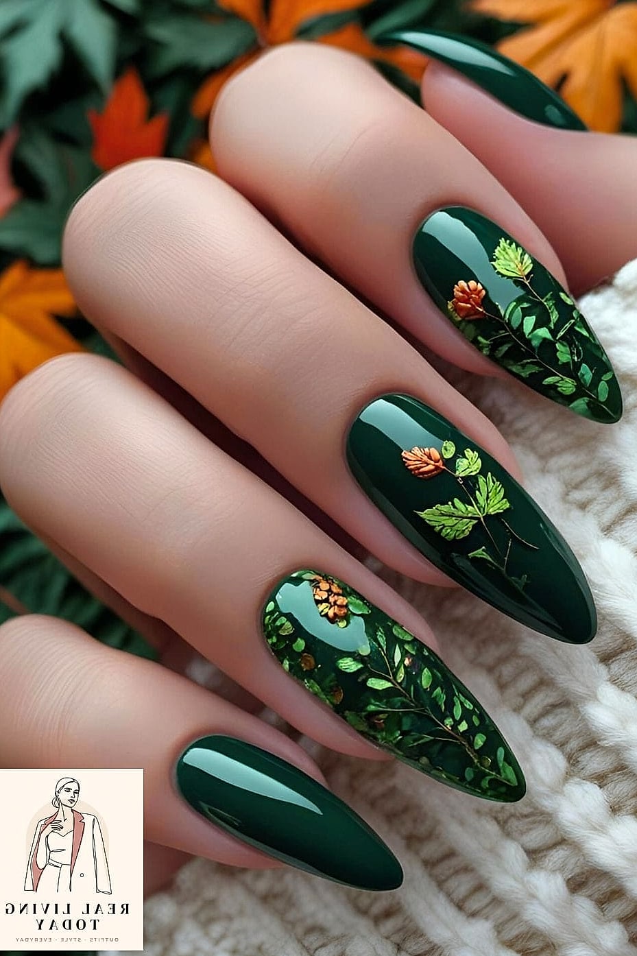 25 Fall Nail Ideas Worth Bookmarking Right Now 5 Deep Forest Green