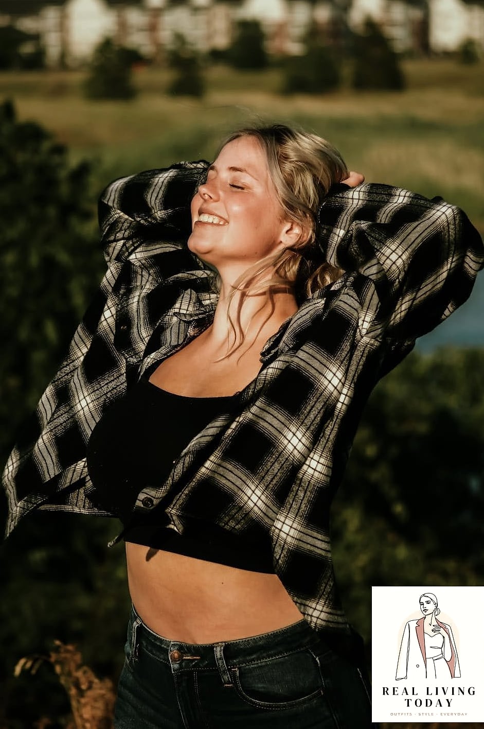 25 Friendsgiving Outfit Ideas That Are Stylish, Cozy and Totally Pinterest-Worthy 8 Flannel Shirt Tied Over a Bodysuit