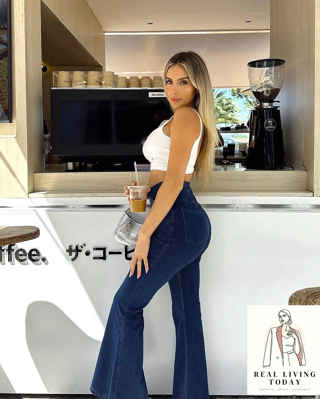 26 Coffee Date Outfit That Actually Look Amazing 10 Flare Jeans and a Cropped Hoodie