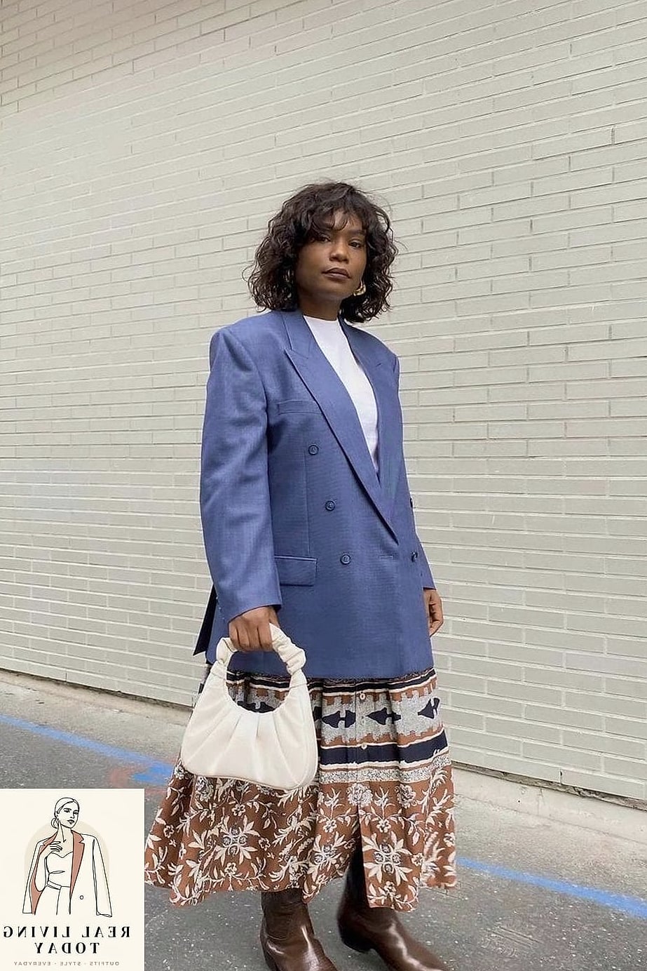 23 Floral Skirt Outfits You'll Want to Wear on Repeat 6 Floral Skirt With an Oversized Blazer