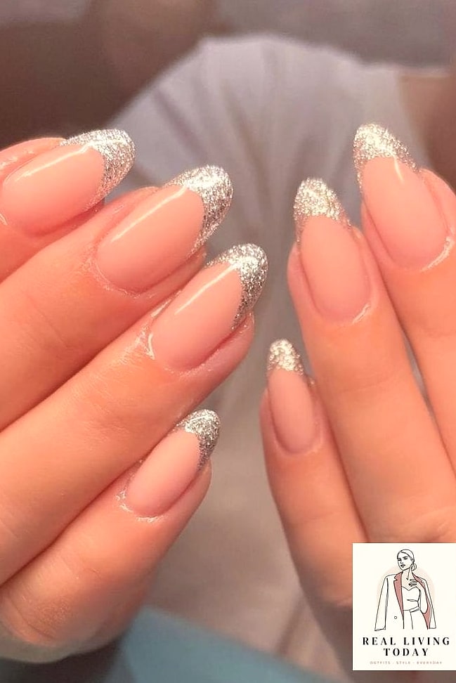 22 Short Nails You'll Want to Try Immediately 15 Glitter Tips on a Nude Base