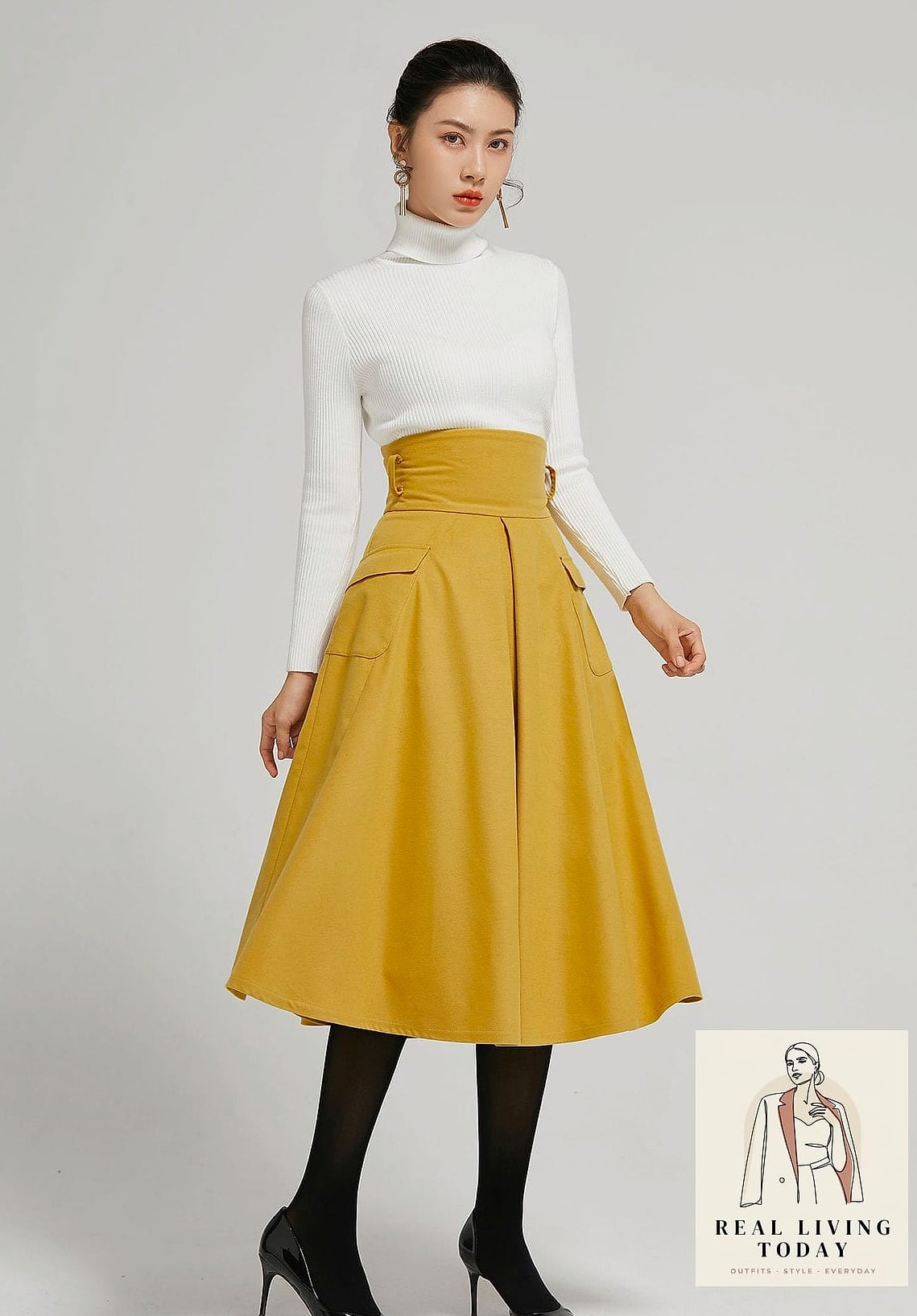 23 Short Skirt Outfits to Copy Right Now 13 High-Waisted Mini Skirt with a Crop Top
