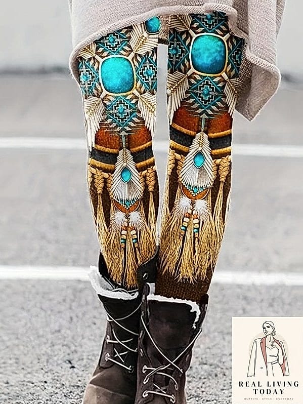 30 Leggings Outfit Fall to Copy Right Now 15 Leggings with an Oversized Graphic Sweatshirt