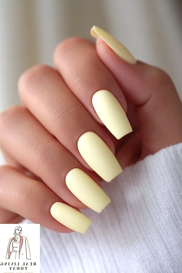 20 Butter Yellow Nails Worth Bookmarking Right Now 6 Matte Butter Yellow Manicure