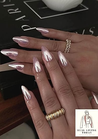 25 Fall Chrome Nail Ideas So Good They're Worth Every Penny at the Salon 18 Mauve Chrome for Soft Sophistication