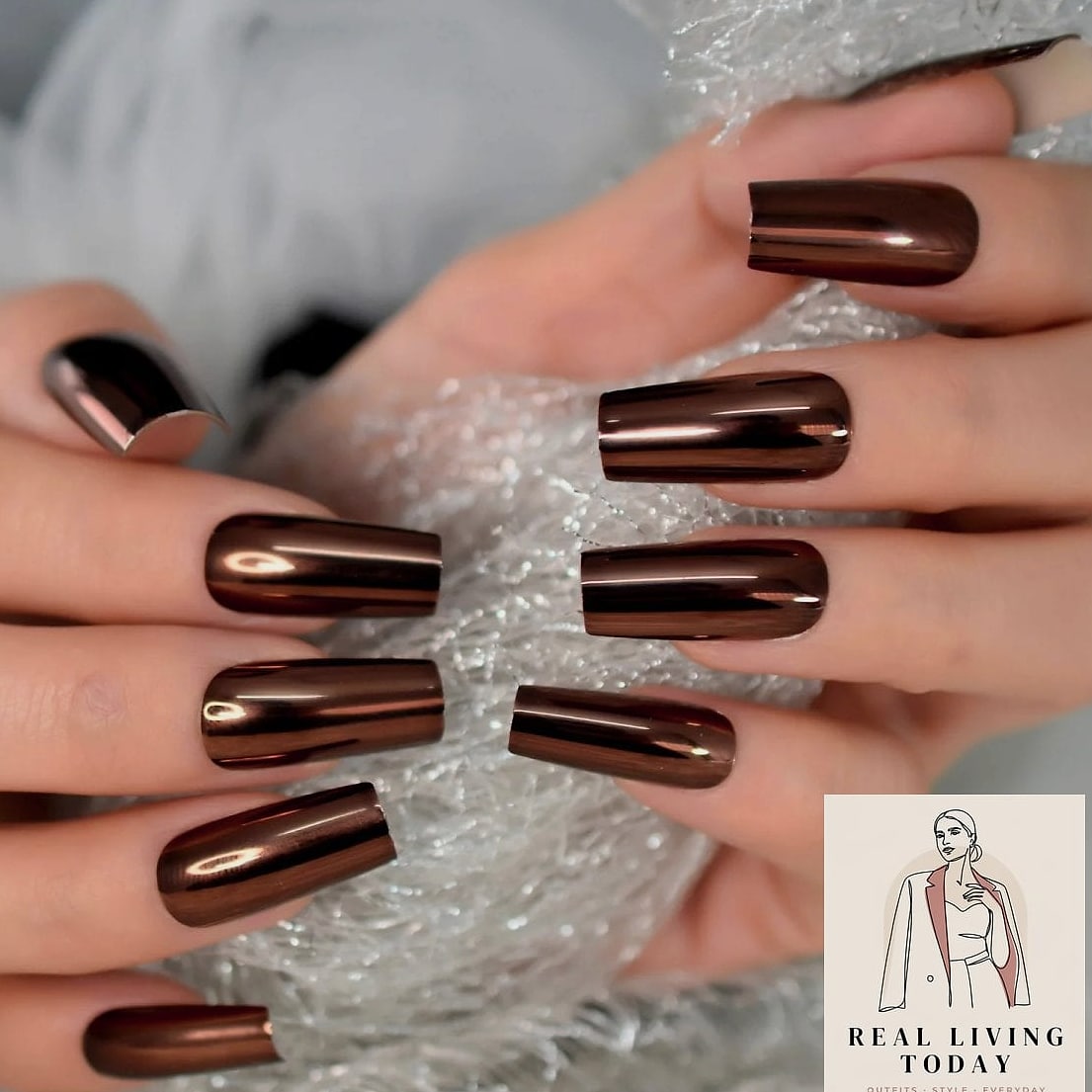 28 Holiday Press On Nails And Manicure Ideas Worth Bookmarking Right Now 12 Metallic Copper and Rust Swirls