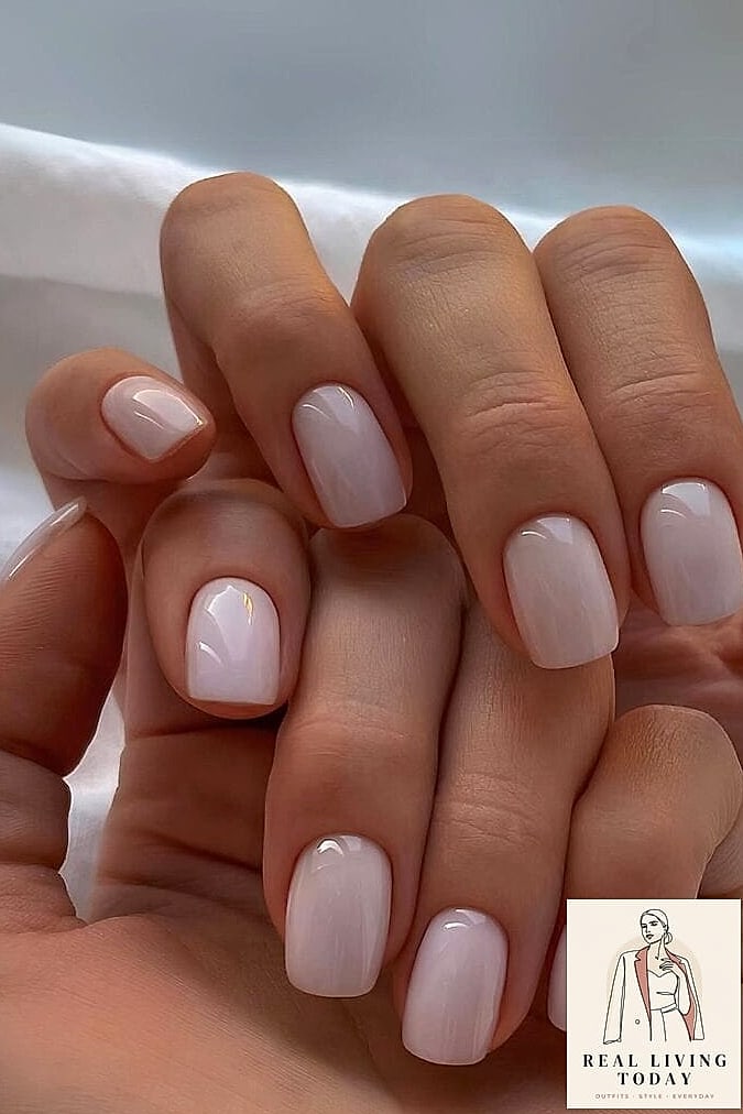 22 Short Nails You'll Want to Try Immediately 2 Milky White Short Nails