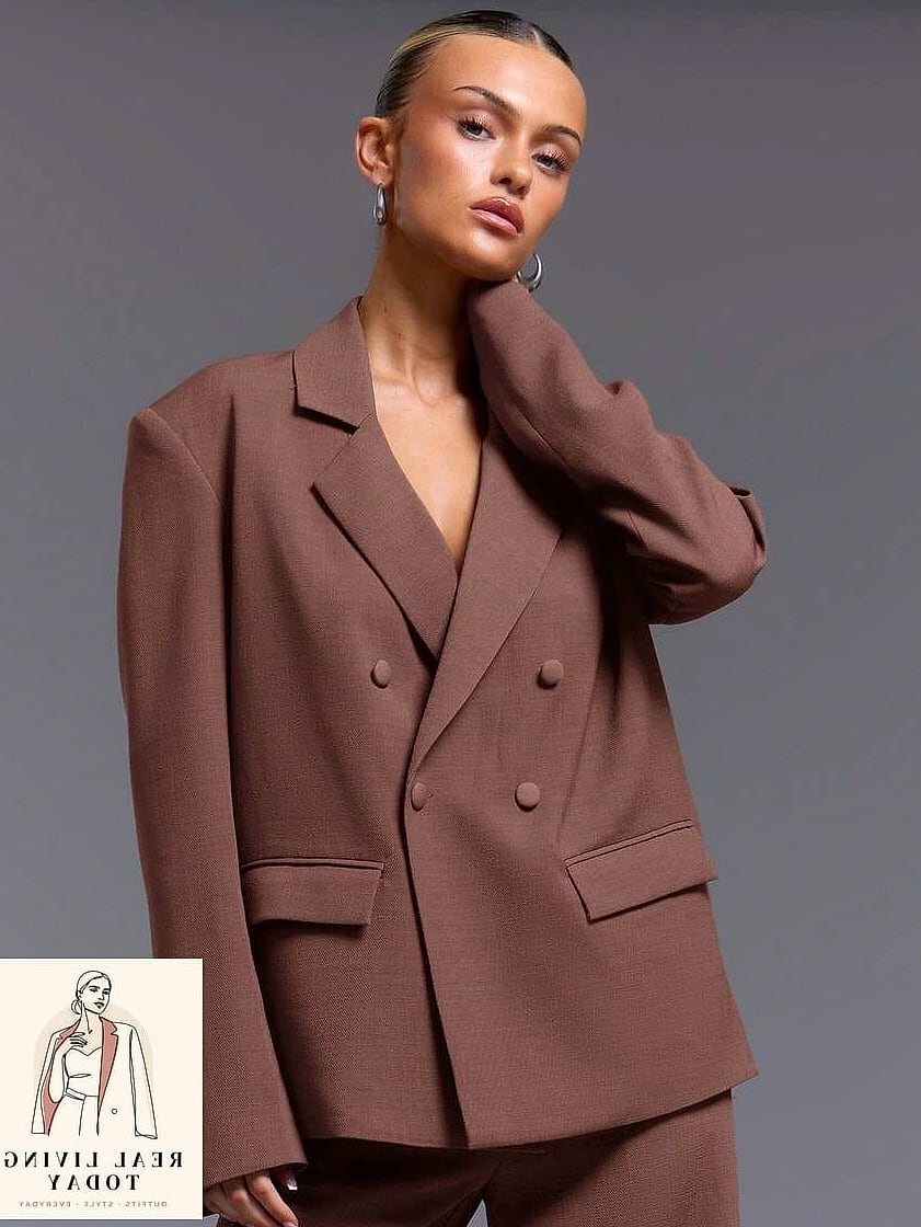 23 Womens Autumn Outfit That Are Going Viral on Pinterest 2 The Oversized Blazer and Bike Shorts Pairing