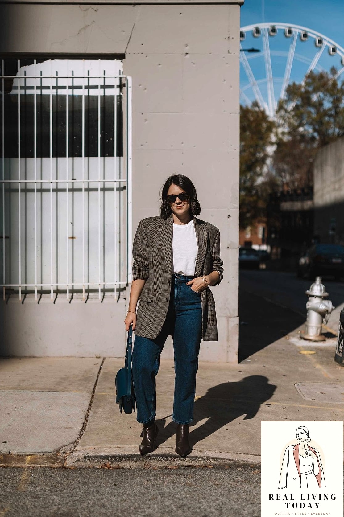 30 Millennial Mom Outfits That Are Seriously Stylish Right Now 4 The Oversized Blazer Over Everything