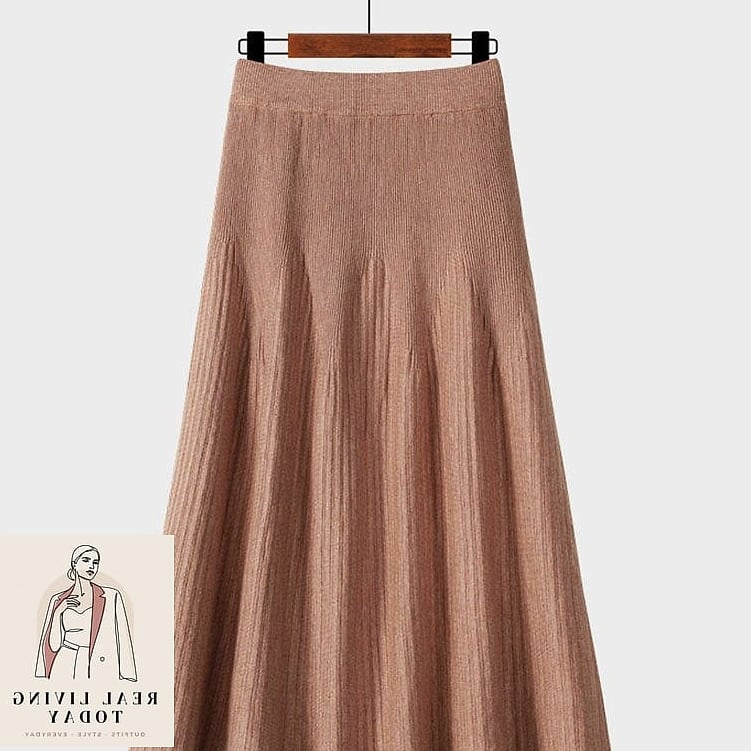 28 Clothes Out Of Style Fall Winter That Actually Look Amazing 13 Pleated Midi Skirts With an Edge