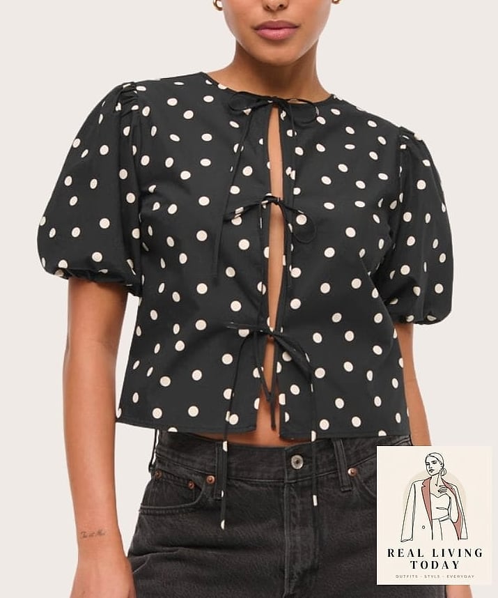 28 Polka Dot Outfit Trend Going Viral Right Now 8 Polka Dot Corset Top With Denim