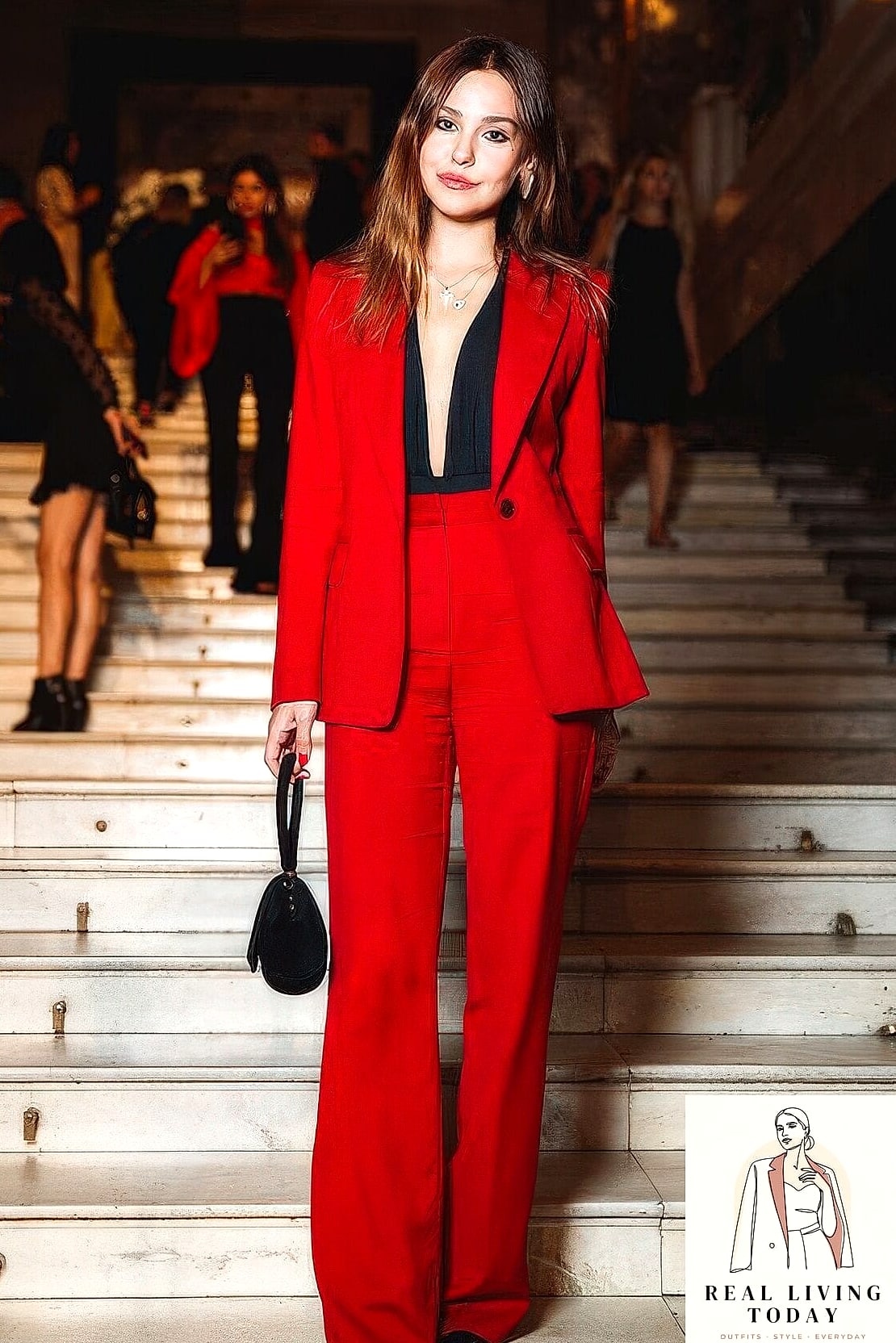 25 Fall Date Night Outfits for 2026 That Are Romantic and Incredibly Chic 21 The Power Suit, Softened