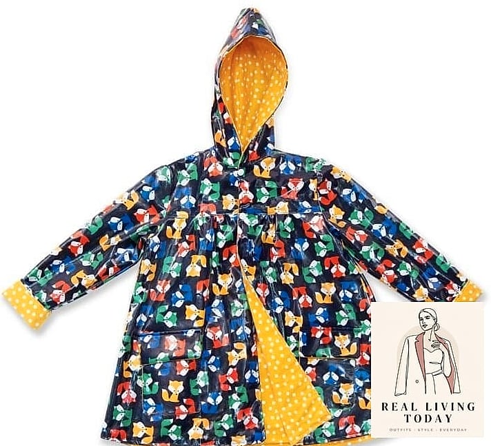 29 Rainy Day Outfit That Actually Look Amazing 16 Quilted Jacket with Straight-Leg Jeans