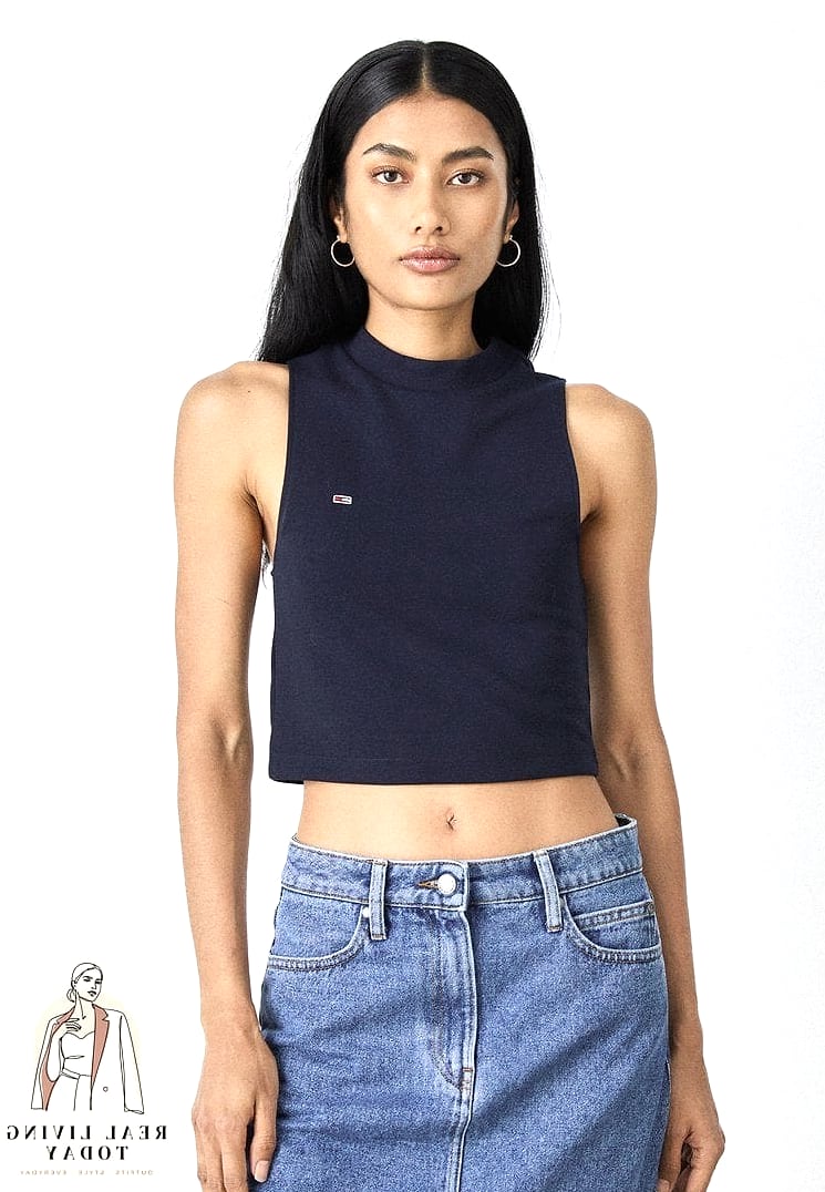 30 Dark Blue Jeans Outfit That Actually Look Amazing 25 Ribbed Tank and Statement Earrings