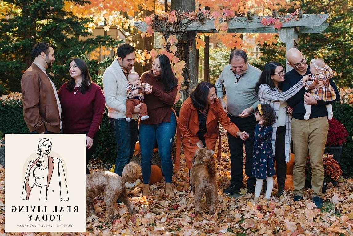 22 Fall Family Photo Color Schemes That Are Easy to Copy and Look Beautiful 21 Rosewood and Grey