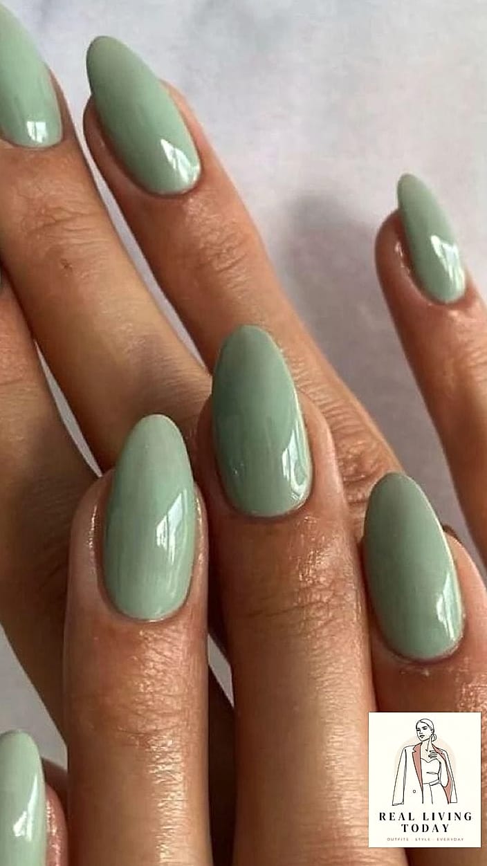 Sage Green Short Nails