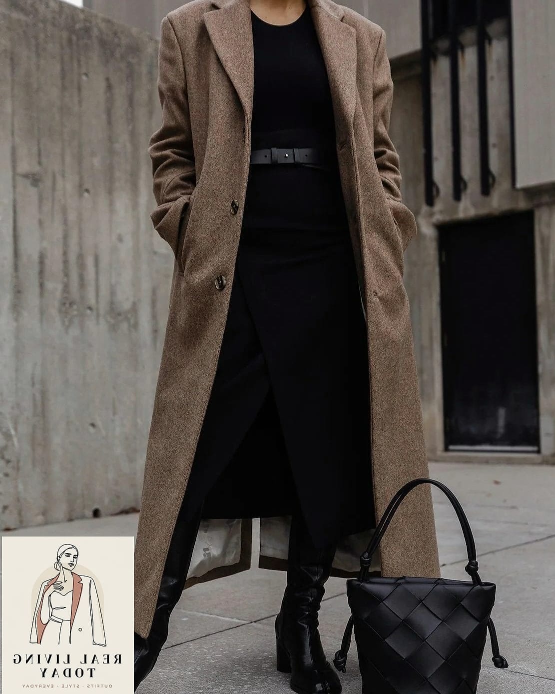 Statement Coat Moment