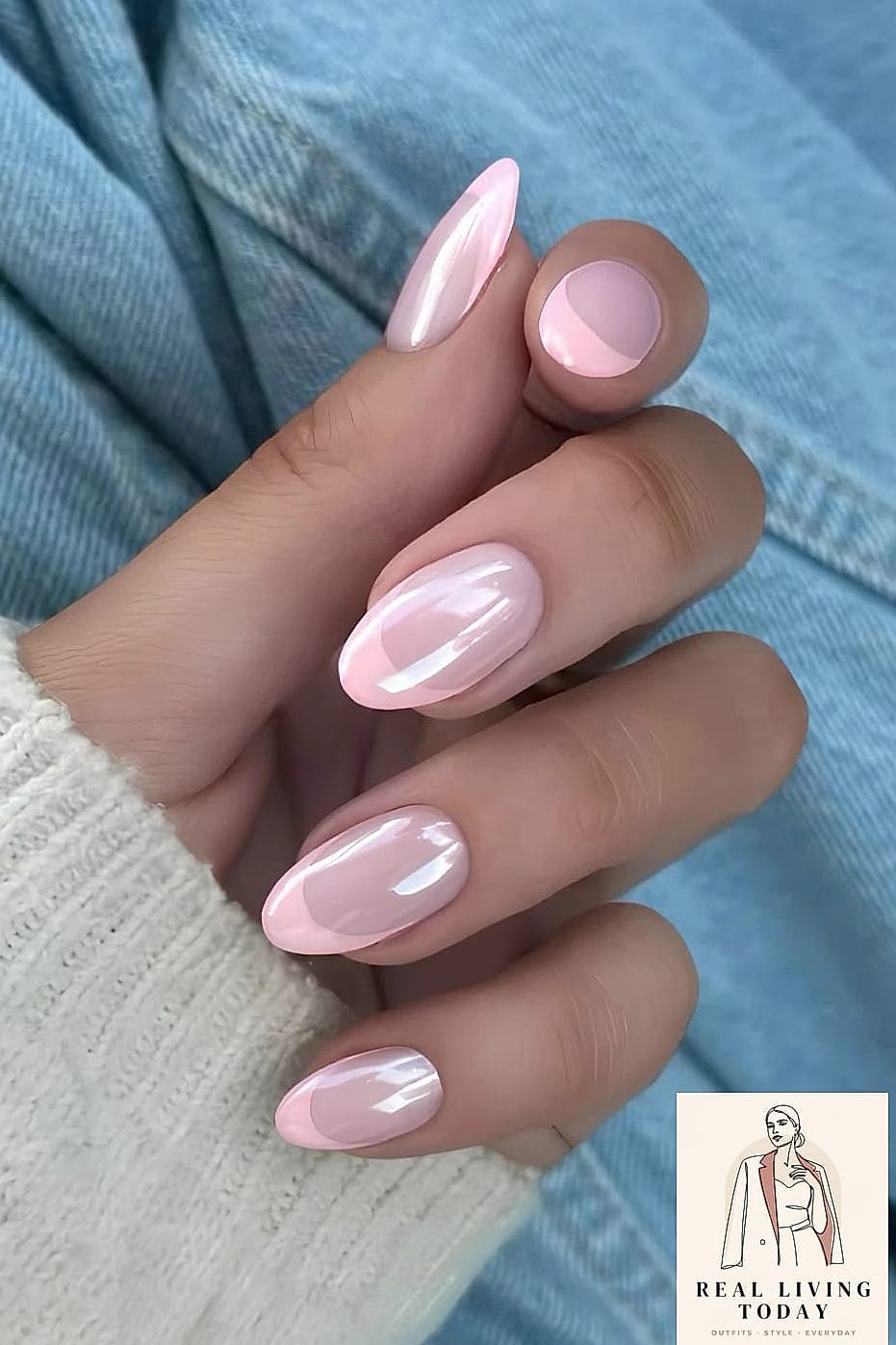 25 Pink Nail Ideas for Every Mood and Skill Level — Your Next Manicure Is Here 25 Two-Tone Pink Nails, Light and Dark Split