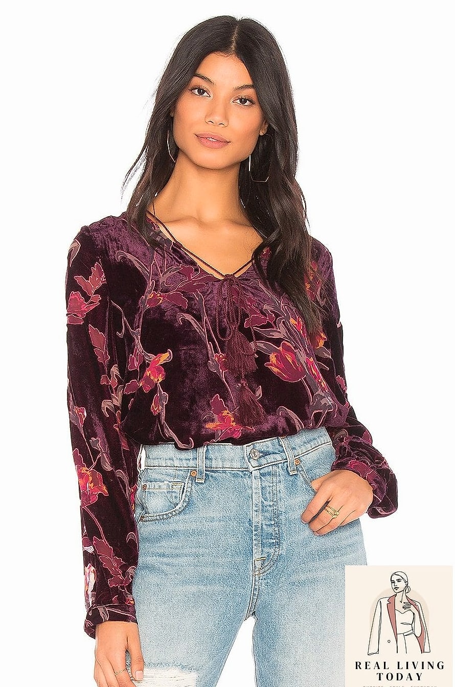 25 Fall Date Night Outfits for 2026 That Are Romantic and Incredibly Chic 18 Velvet Top with Wide-Leg Trousers