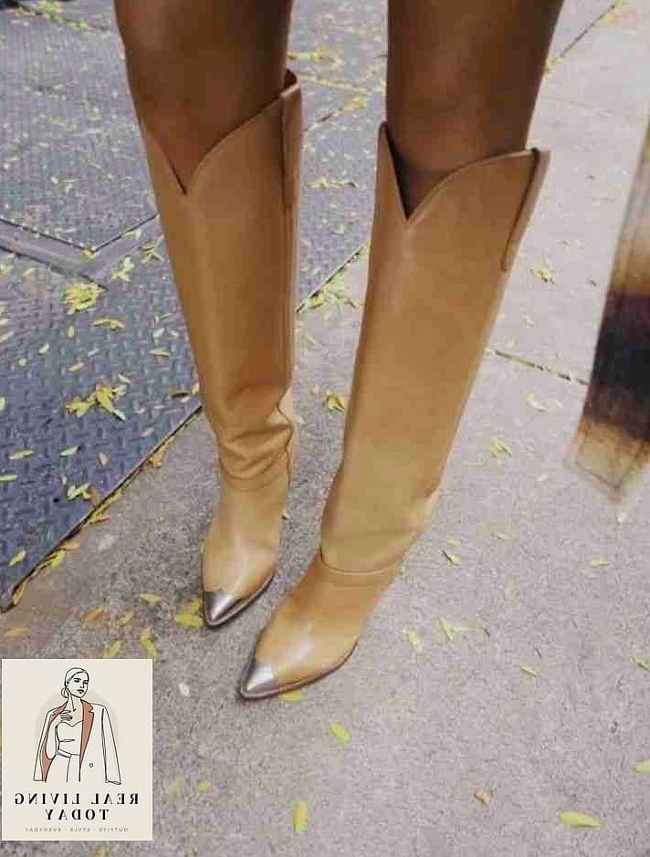 27 Fallwinter 2019 Boot Guide You'll Want to Wear on Repeat 6 Western-Inspired Ankle Boots