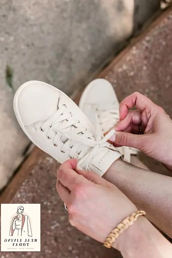 23 Amazon Fall Capsule Wardrobe You'll Want to Wear on Repeat 12 The White Sneaker