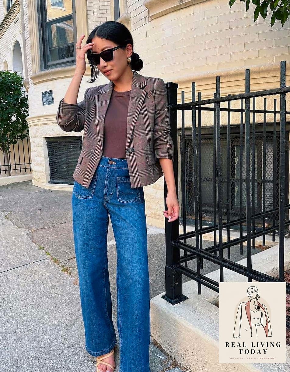 25 Fall Business Outfit Ideas to Copy Right Now 4 Wide-Leg Denim and a Structured Blazer