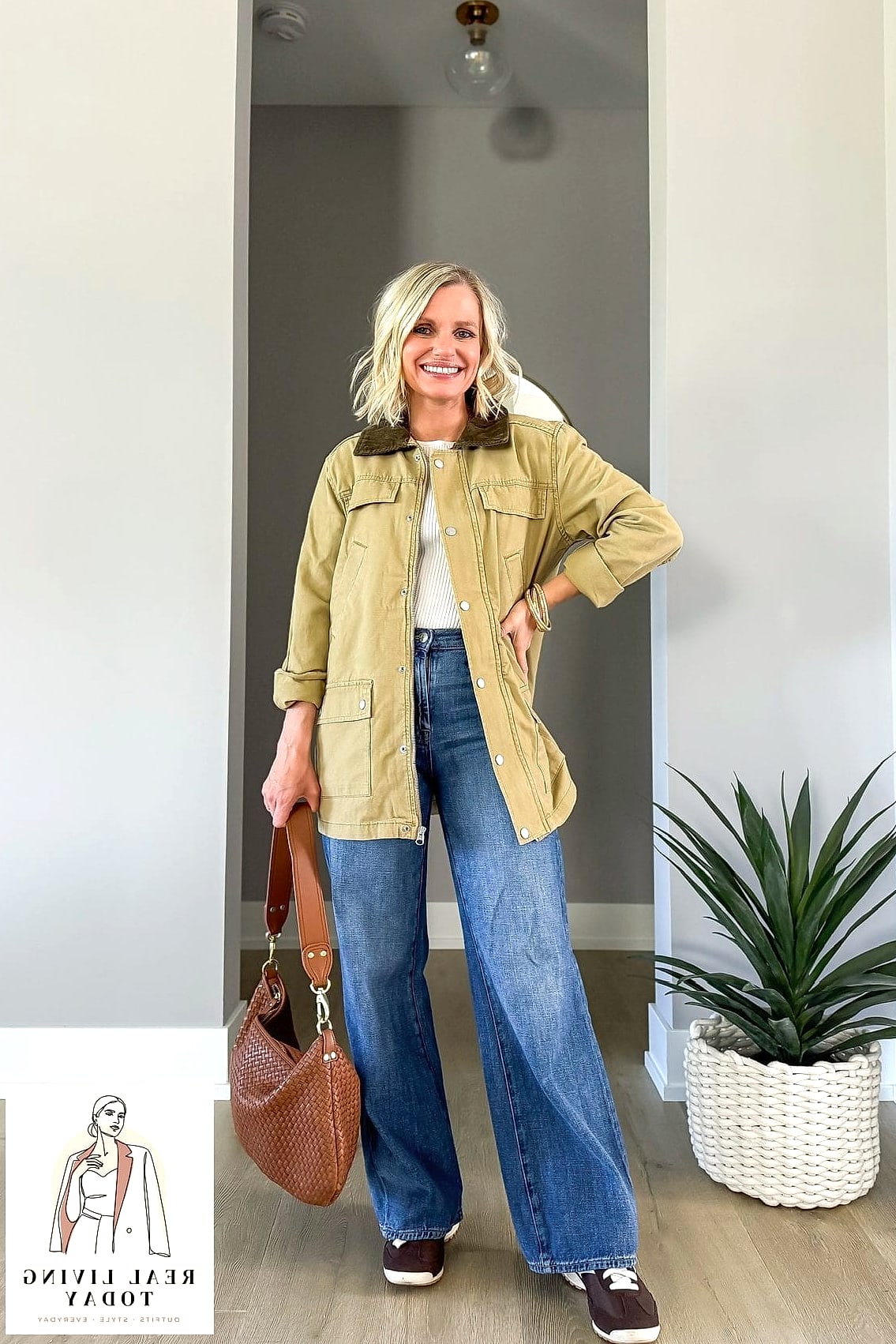 22 Barn Jacket Outfits You'll Want to Wear on Repeat 8 Wide-Leg Trousers and a Fitted Barn Jacket
