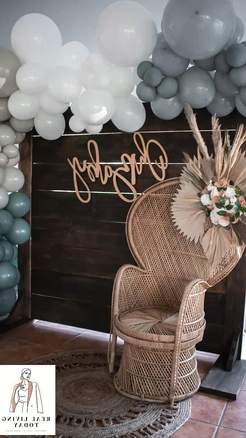 25 Chic Baby Shower Outfits for Guests That Are Totally On-Trend Right Now 3 Wide-Leg Trousers and a Silk Cami